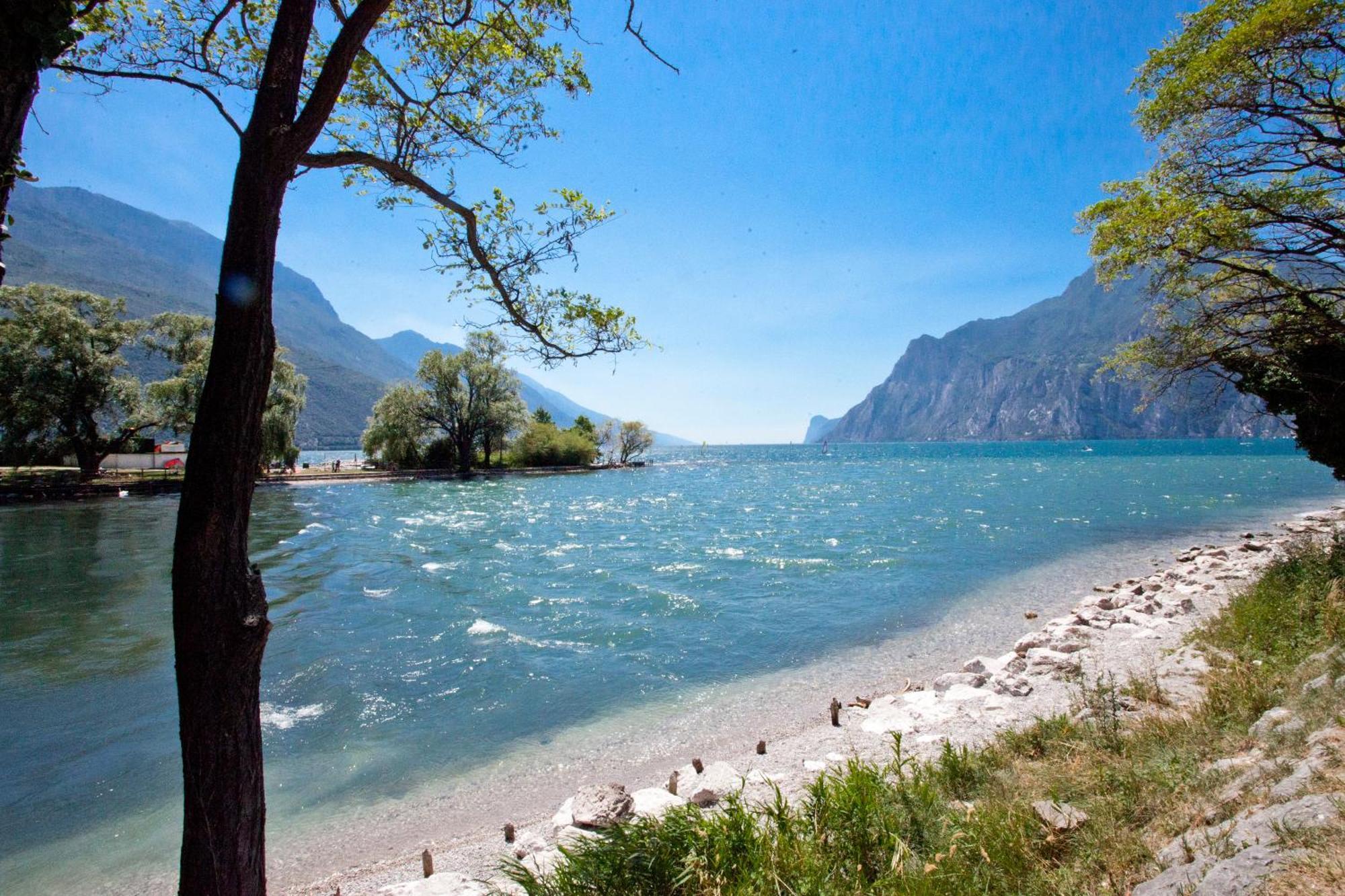 La Casa Di Lavinia Appartement Torbole Sul Garda Buitenkant foto